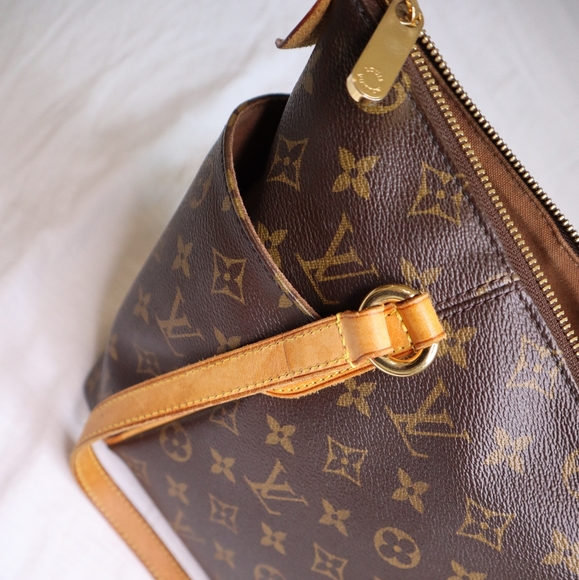 ☆SOLD☆ Louis Vuitton Monogram Totally PM Handbag - Picture 11 of 14